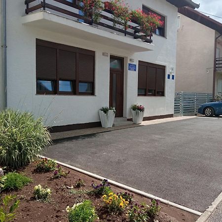 Apartman Nikola Gospić Exteriör bild