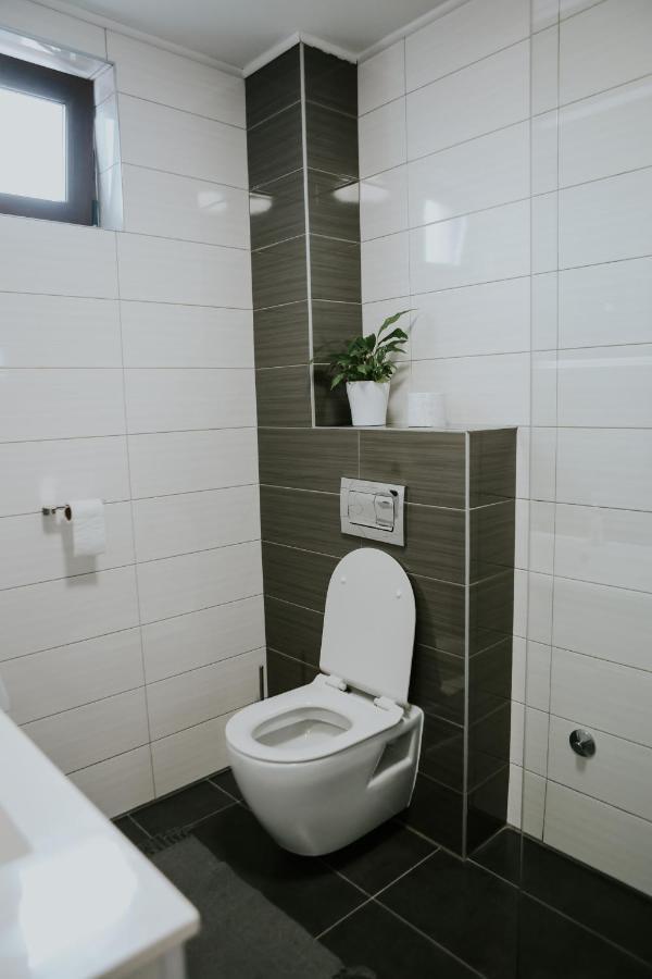 Apartman Nikola Gospić Exteriör bild