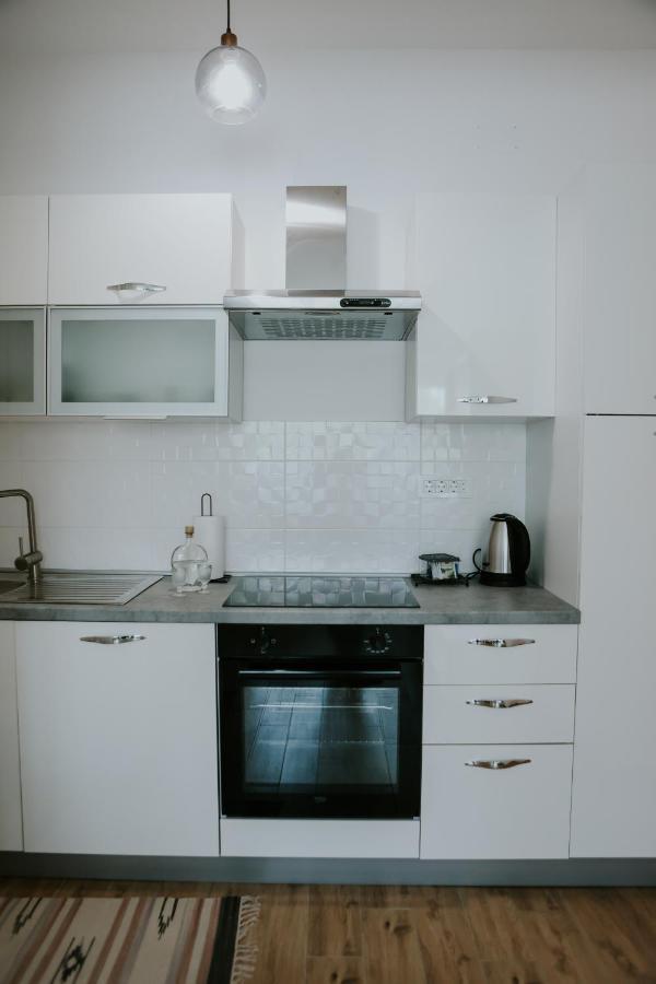 Apartman Nikola Gospić Exteriör bild