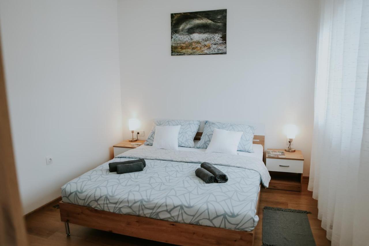 Apartman Nikola Gospić Exteriör bild