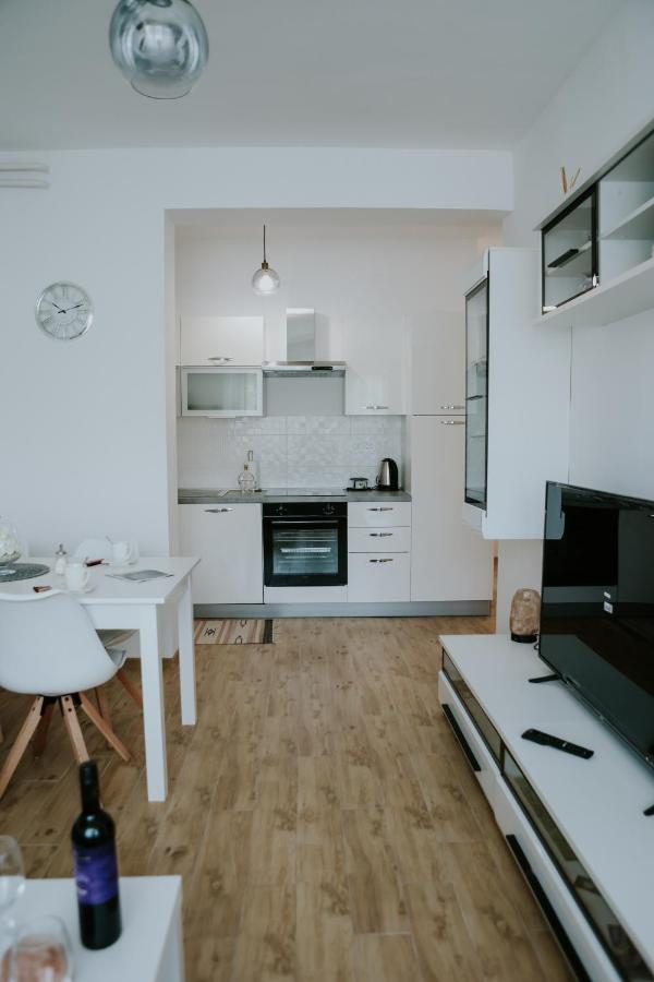 Apartman Nikola Gospić Exteriör bild