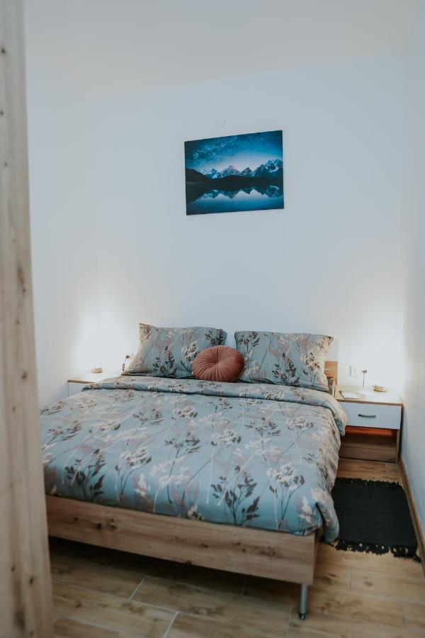 Apartman Nikola Gospić Exteriör bild